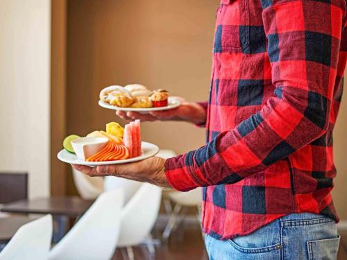 Φαγητό σε αυτό το ξενοδοχείο ή κάπου εκεί κοντά