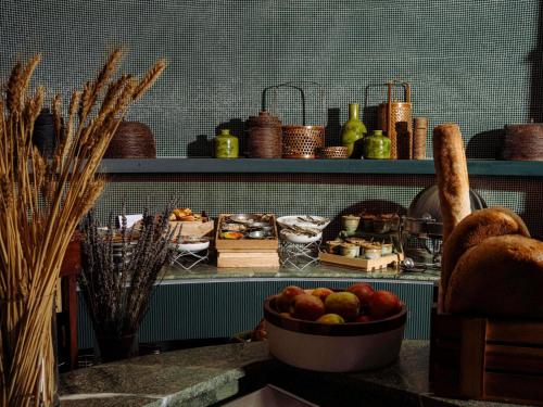 Jídlo v hotelu nebo okolí