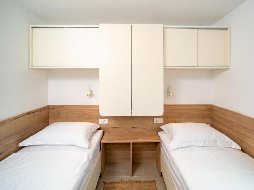 Apartments Arti Homes Rab Banjol - Two Bedroom Apartment With Terrace Arti 2
