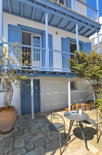 Blue Top Skopelos