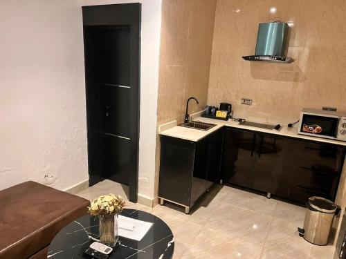 Φωτογραφία από το άλμπουμ του Cozy GRA 1BR Apt by Asaba Specialist Hospital στην Asaba