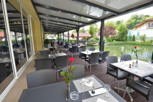 Restaurace v ubytování Hôtel Aster Restaurant Aux Arcades