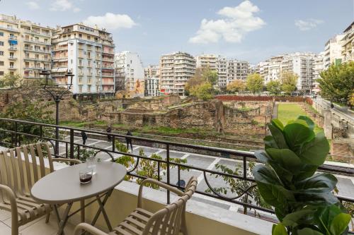 Palazzo Elegant Apartments by BiNoBi!