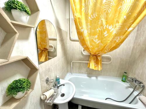 Koupelna v ubytování Апартаменты на Ахметова 6