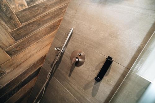 Ένα μπάνιο στο DownTown Boutique House - CA Domus Collection