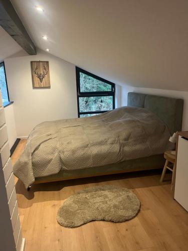 Giường trong phòng chung tại Eifellust