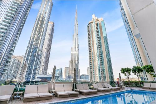Act One Luxury 2BR Front-Row Burj & Fountain Views