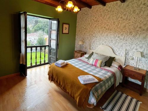 Ένα ή περισσότερα κρεβάτια σε δωμάτιο στο Casa Lula 2 Pendueles Llanes AR-685-AS