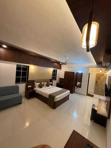 Postel nebo postele na pokoji v ubytování High Five Hotels