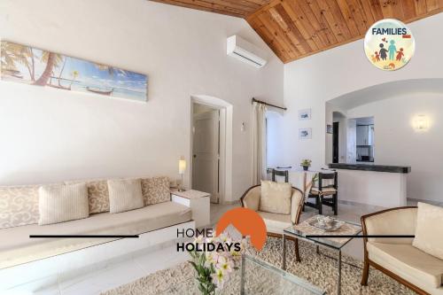 #329 Villa w Pool Family Stay
