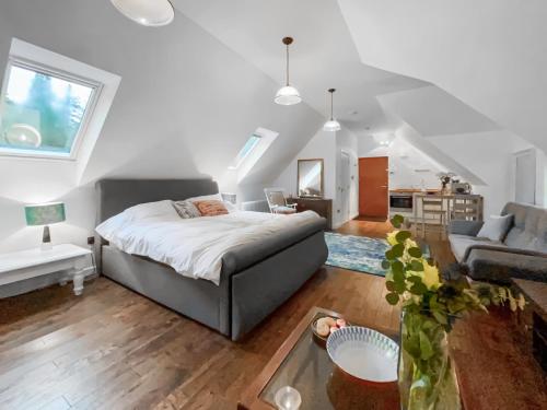 Ένα ή περισσότερα κρεβάτια σε δωμάτιο στο The Lodge