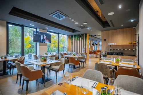 Εστιατόριο ή άλλο μέρος για φαγητό στο Hotel Helm