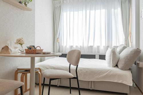 SHIKA HOME Yokohama Chinatown Kitchen Washer Premium Bedding Live Like a Local