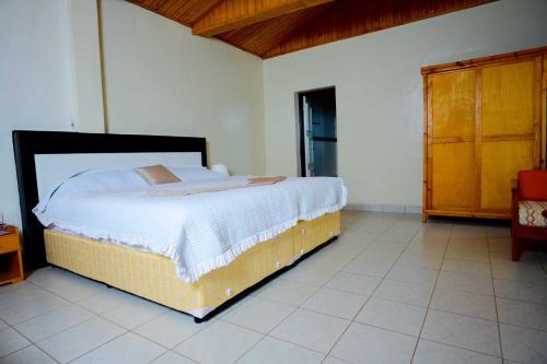 Ảnh trong thư viện ảnh của Quality Inn Motel, Nyanza ở Gahondo