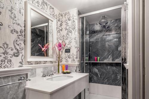 The Inn at the Spanish Steps Luxury Collection - Ambassador Apartment