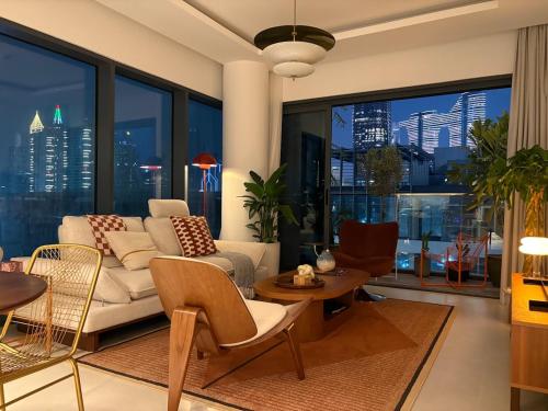 Stylish 1BR in CityWalk, Stunning Burj Khalifa view