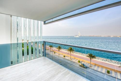 Luxury Apartment at Muraba Residence