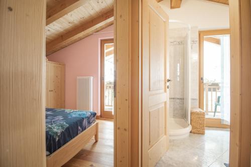 Ένα μπάνιο στο Cà Giulia