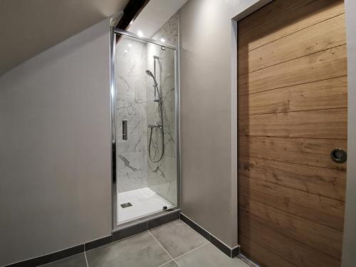 Vannituba majutusasutuses chambres d'hôtes près du zoo de Beauval