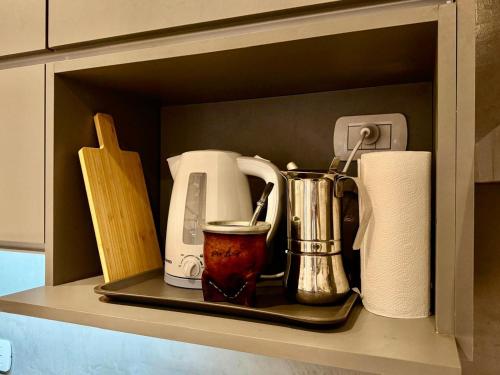 Kaffe- og tefaciliteter på La Rosa Apartment