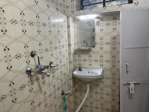Koupelna v ubytování Nadya Homestay For Female & family