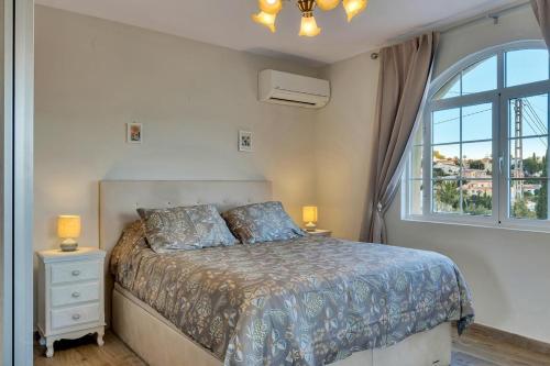 Villa 200m from the beach, jacuzzi, swimming pool, BBQ