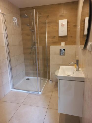 Ένα μπάνιο στο Domek Pod Dębem