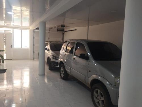 Φωτογραφία από το άλμπουμ του Casa moderna 3 niveles con parqueadero doble σε Trujillo