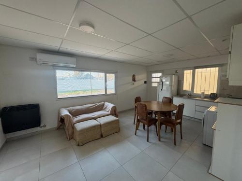 Køkken eller tekøkken på Casa Serena Rio dos