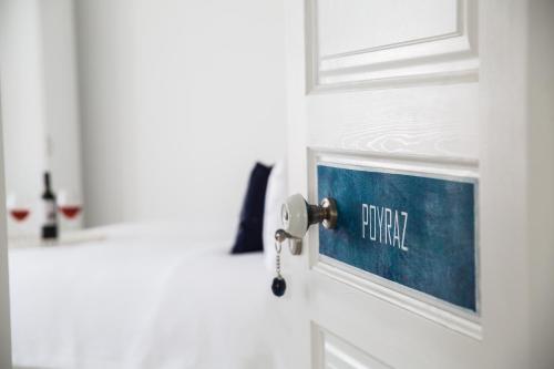 Ένα ή περισσότερα κρεβάτια σε δωμάτιο στο Esinti Hotel