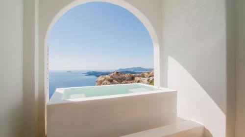 Apeiron Blue Santorini - Sustainable Adults Only 14 Plus photo 2