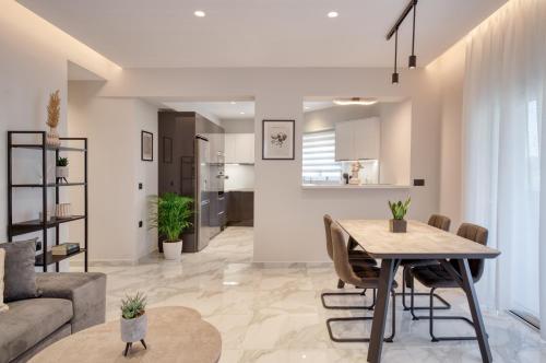 Anesis Deluxe Apartment 1