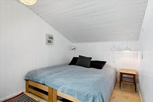 En eller flere senge i et værelse på 16629-Farevejle-Lang-Agre-33