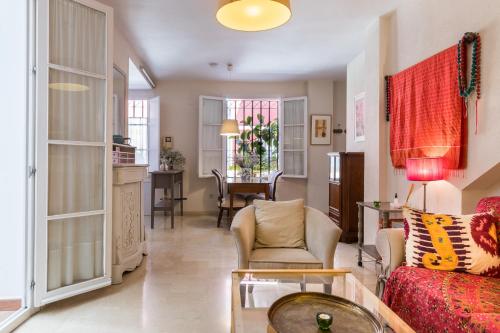 Lirio de Sevilla Apartment with a pool in the old town
