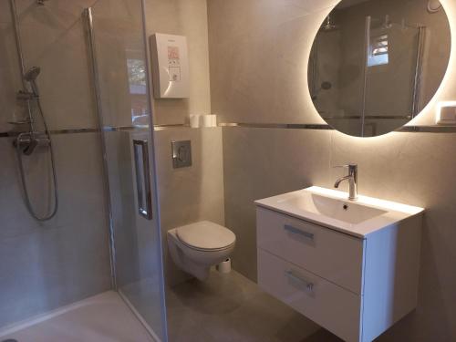 Ένα μπάνιο στο Domek Pod Sosnami