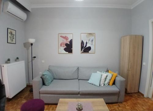 Χώρος καθιστικού στο City Center Beauty