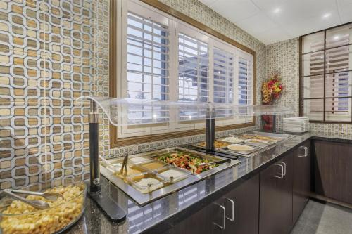 Jídlo v hotelu nebo okolí