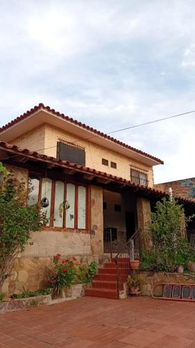 Το κτήριο όπου στεγάζεται  το bed & breakfast