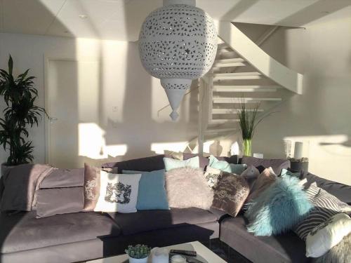 Galería fotográfica de VGO773-Lerum-Oestra-Stamsjoevaegen-3-A en Lerum