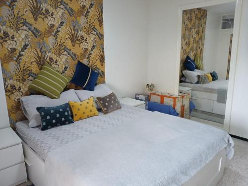 Ένα ή περισσότερα κρεβάτια σε δωμάτιο στο Dar Najat