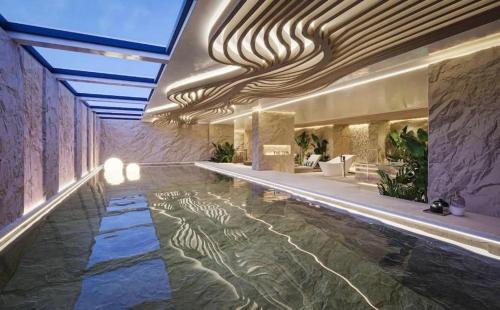 Πισίνα στο ή κοντά στο Adagio Executive Suite La Carolina Quito