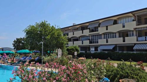 Hồ bơi trong/gần Appartamenti Verde Blu