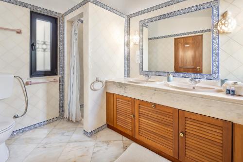 Villa Coral by OCvillas
