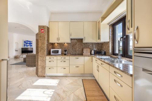 Villa Coral by OCvillas