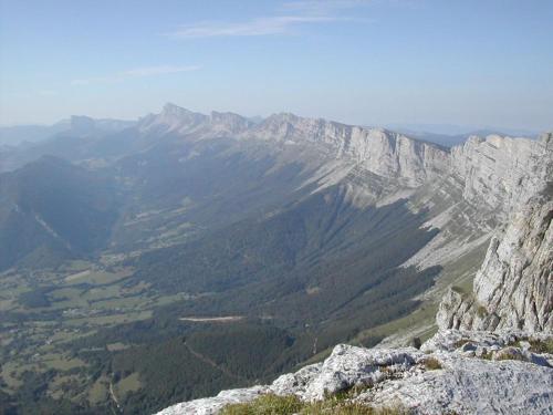 a view from the top of a mountain at Gîte meublé Les Centaurées in Saint-Martin-en-Vercors