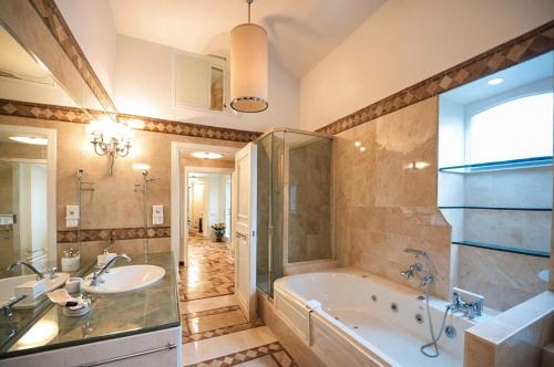 Carducci Luxury Apartment
