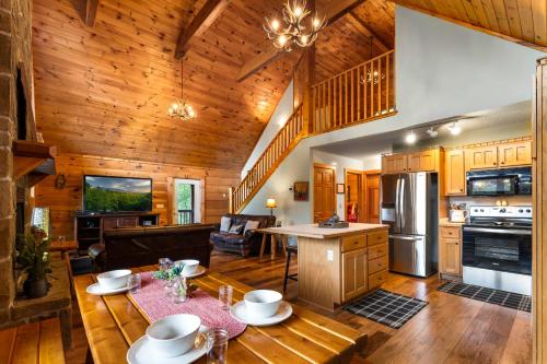4BD for 10 in Wears Valley w Views & Hot tub photo 9