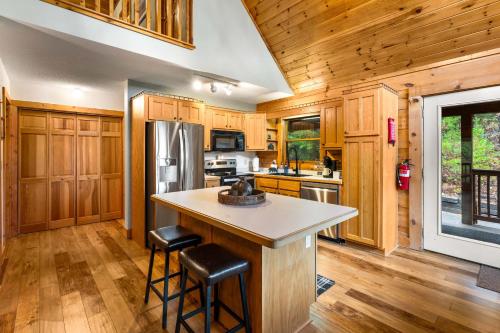 4BD for 10 in Wears Valley w Views & Hot tub photo 13