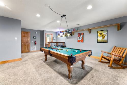 4BD for 10 in Wears Valley w Views & Hot tub photo 25