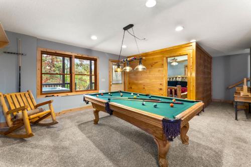 4BD for 10 in Wears Valley w Views & Hot tub photo 29